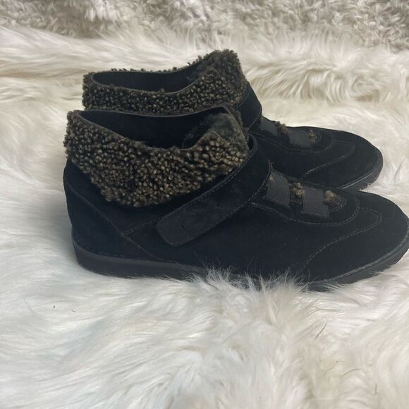 Stuart Weitzman Leather Black Suede ankle Boots with brown faux fur trim SZ7 - Picture 3 of 9